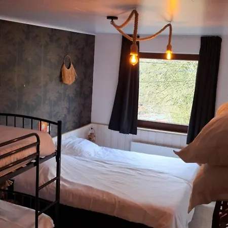 Dikke Vriend , Herberg&taverne * Chiny