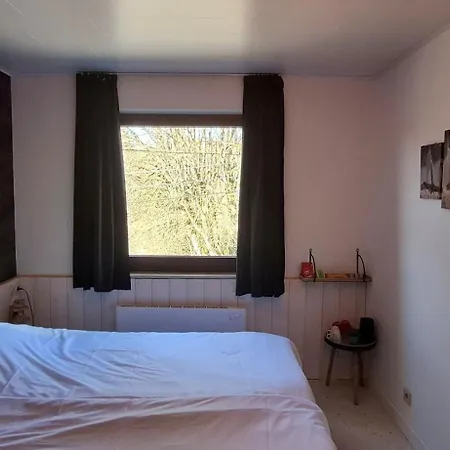 Chez Dikke Vriend, Et Taverne