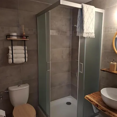 Chez Dikke Vriend, Et Taverne Шини