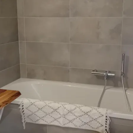 Mini-hôtel Chez Dikke Vriend, Et Taverne