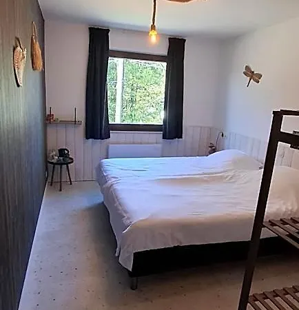 Chez Dikke Vriend, Et Taverne Mini-hôtel *